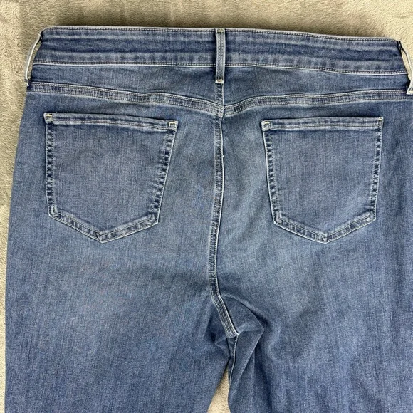 NYDJ Jeans Womens 14 Blue Marilyn Straight Lift Tuck Denim Stretch Medium Wash - Picture 14 of 14